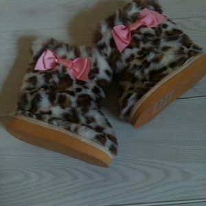 Furry booties SZ 4